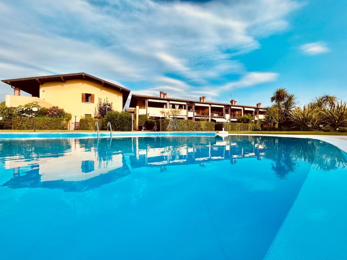 Artemide Apartment - A Soli 150M Dal Lago Di Garda 시르미오네 외부 사진