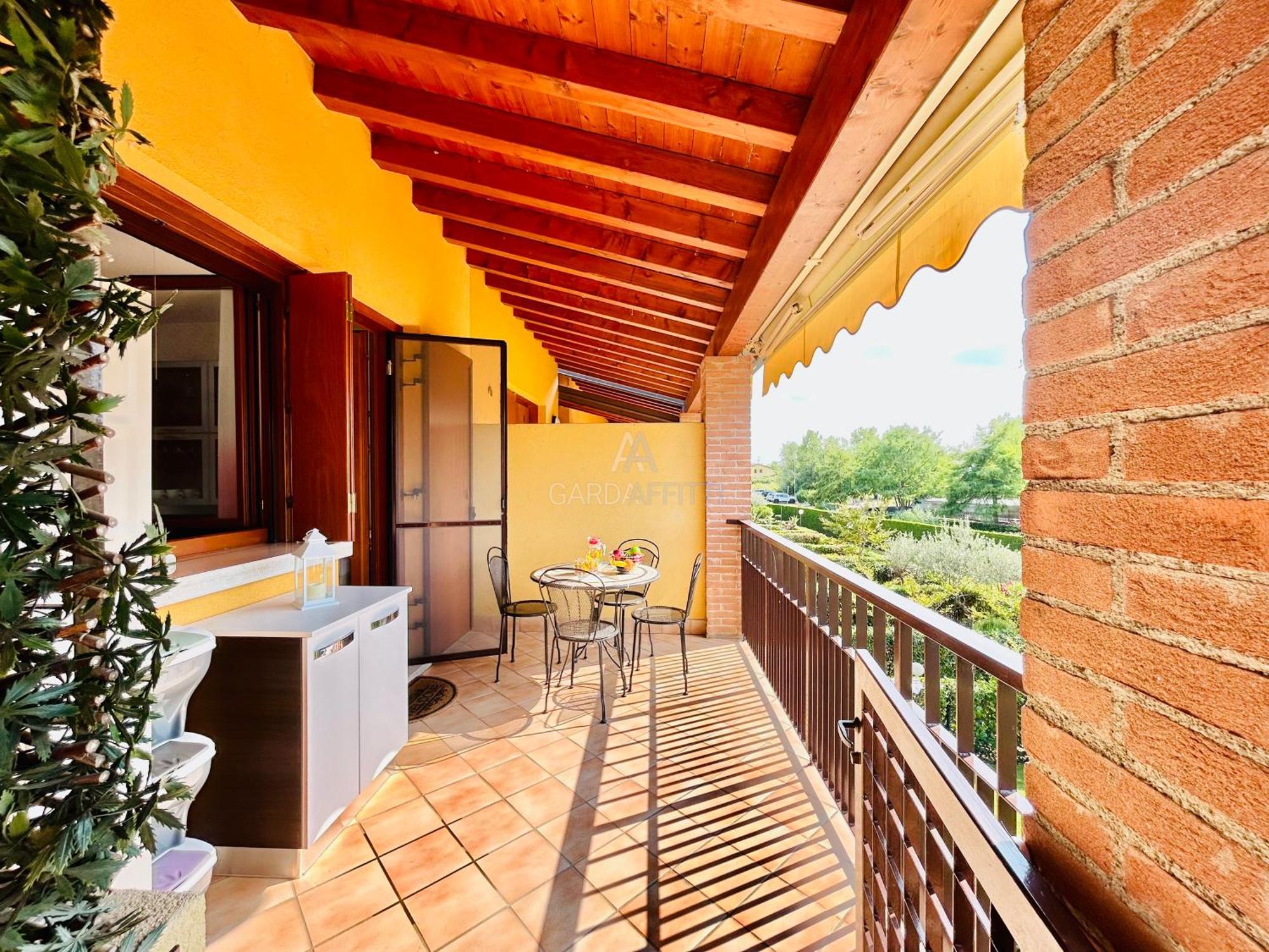 Artemide Apartment - A Soli 150M Dal Lago Di Garda 시르미오네 외부 사진