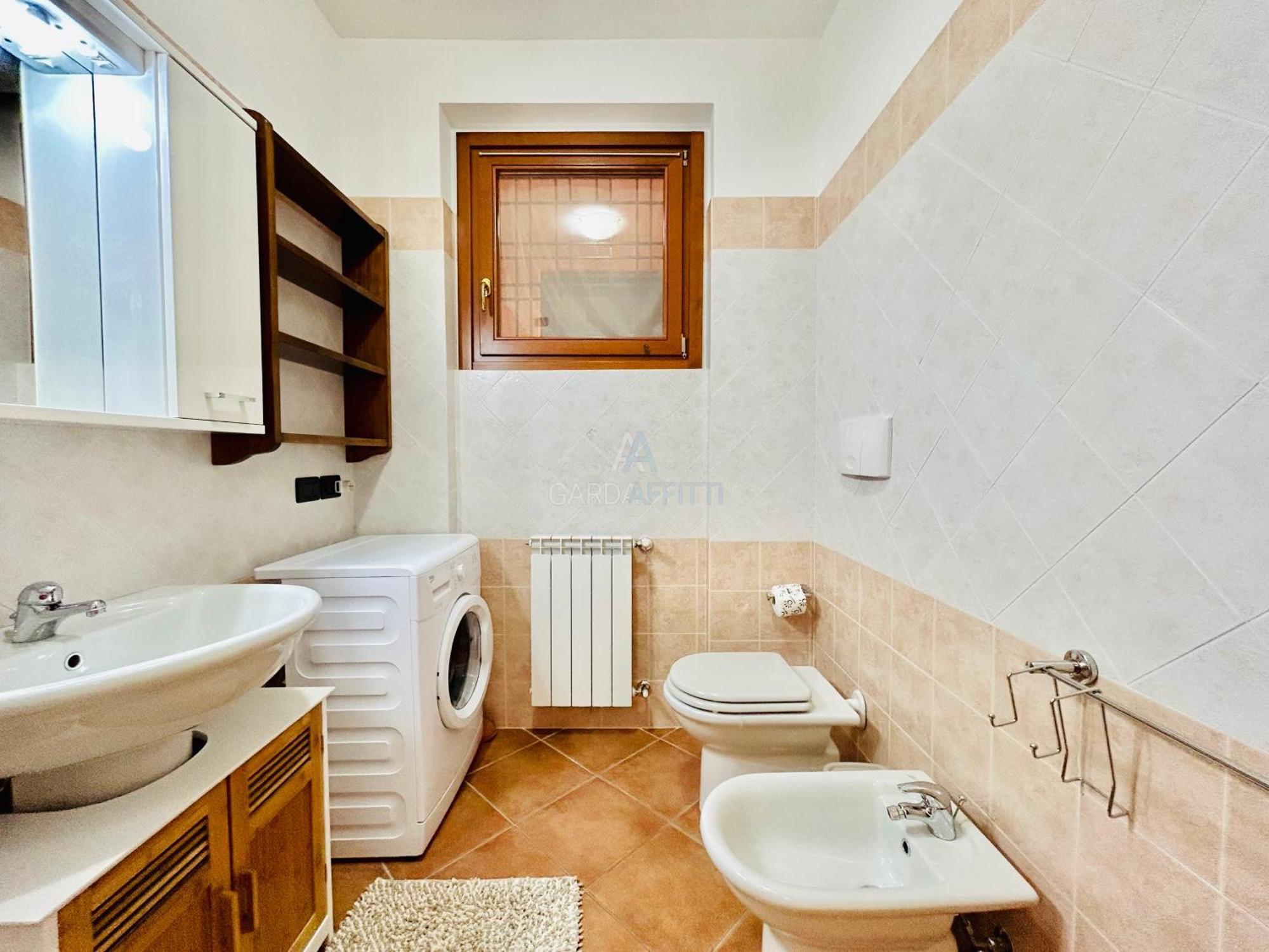 Artemide Apartment - A Soli 150M Dal Lago Di Garda 시르미오네 외부 사진