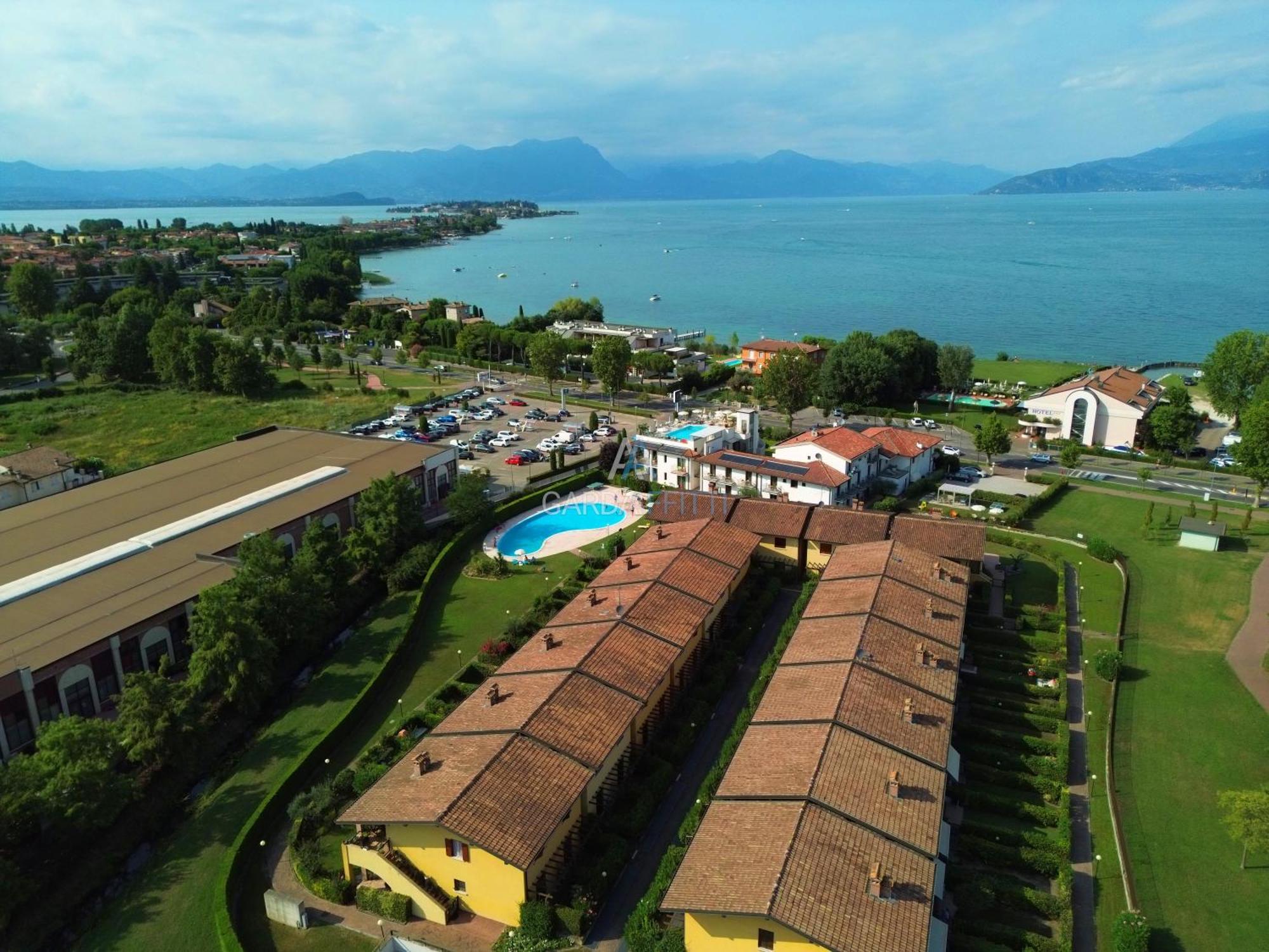 Artemide Apartment - A Soli 150M Dal Lago Di Garda 시르미오네 외부 사진